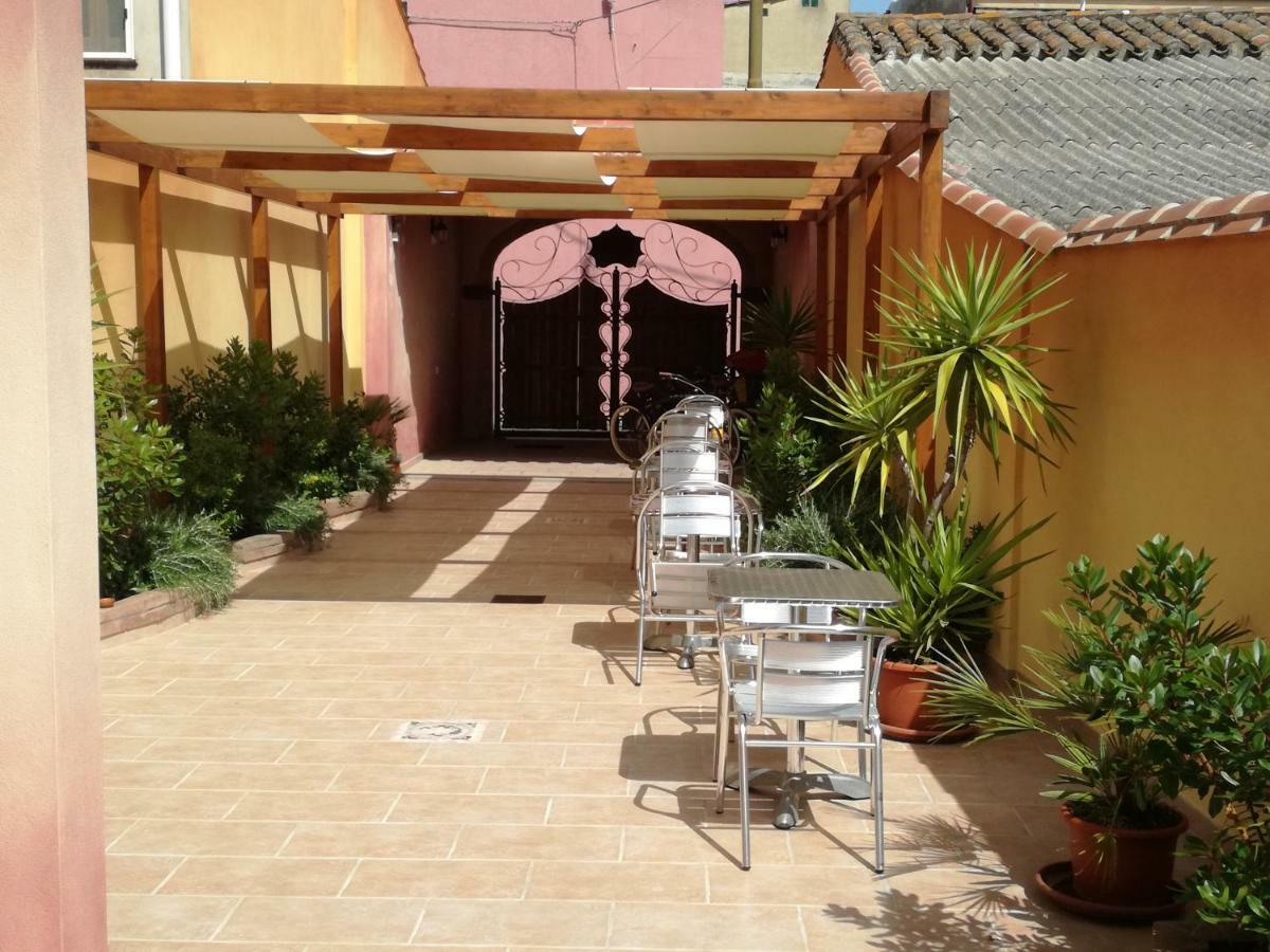 Càbras Gioia Guesthouse מראה חיצוני תמונה